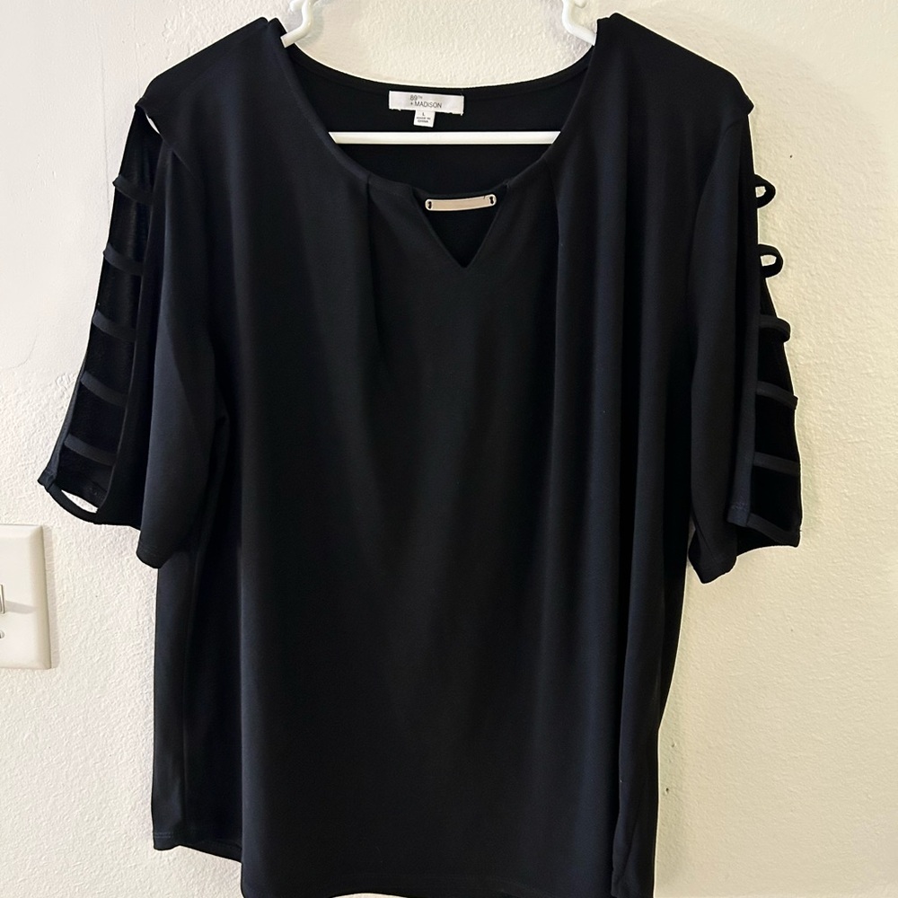89th & Madison Black Blouse with Cut-Out Sleeves